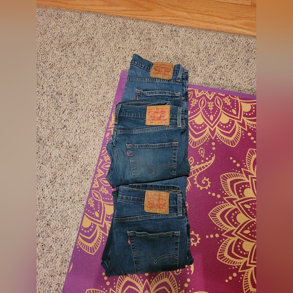 3 pairs men's Levi jeans 32x30